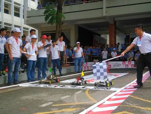 Mini Car Racing Tracks Of Cao Thang Technical College’s Students