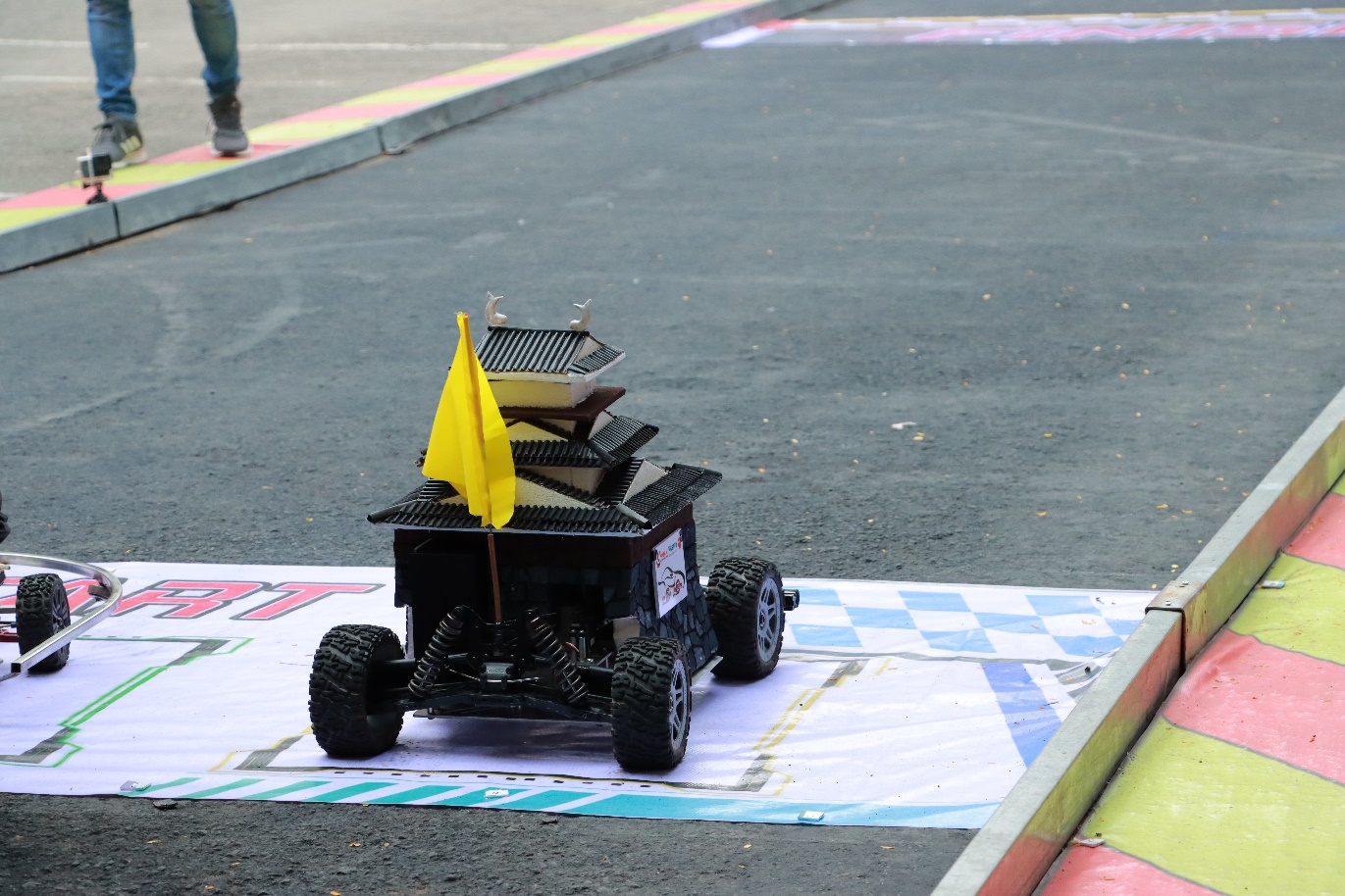 CTTC_AriakeCollege_MiniCarRacing_2023_25.jpg