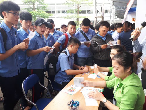 Hàng ngàn nhu cầu tuyển dụng dành cho ứng viên kỹ thuật - Ảnh 1.